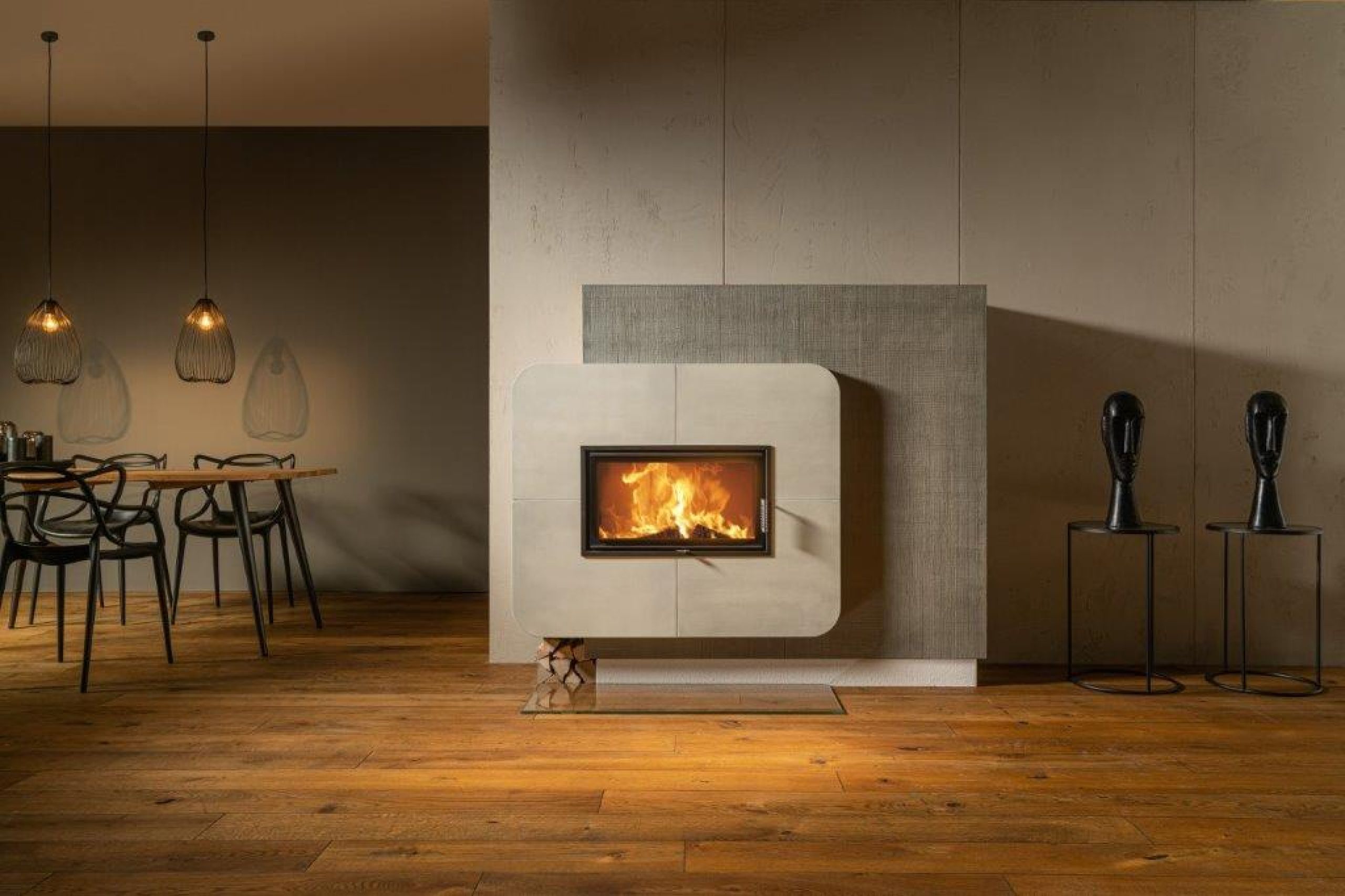 Moderner Kachelofen Sommerhuber abgerundet